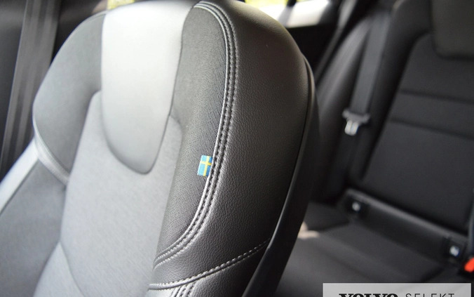 Volvo V60 cena 109900 przebieg: 129400, rok produkcji 2019 z Poznań małe 326